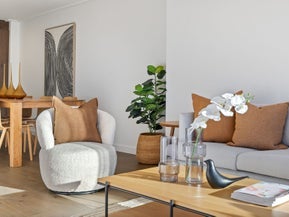 2/98 Walker Road, Point Chevalier, Auckland
