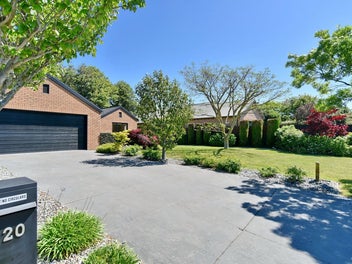 20 The Stables, Woodend, Woodend