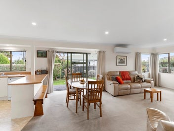 1/30 Awaroa Road, Helensville, Auckland