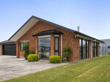 6 Morocco Terrace, Kelvin Grove, Palmerston North