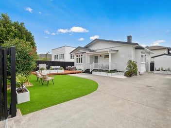 81 Hastie Avenue, Mangere Bridge, Auckland