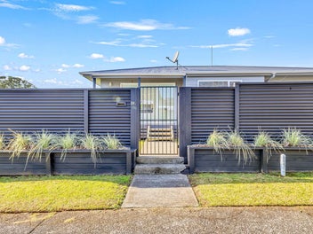 1/58 Riversdale Drive, Merrilands, New Plymouth