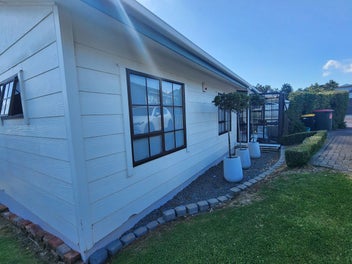 1B Woodridge Drive, Woodridge, Wellington