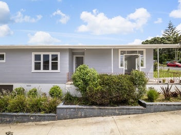 8 Nandana Drive, Glen Eden, Auckland