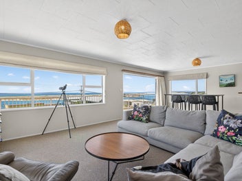 11 Wintle Street, Mangawhai Heads, Mangawhai