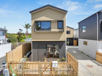 73E Archmillen Avenue, Pakuranga Heights, Auckland