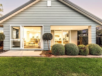 48 Norfolk Drive, Cambridge, Cambridge