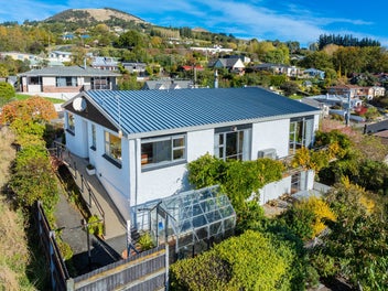 19 Clyde Street, Kinmont Park, Mosgiel