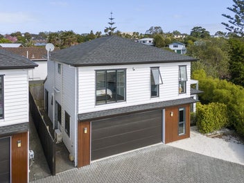11B Edgewood Way, Henderson, Auckland