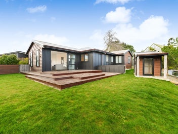 2 Waimarama Court, Roslyn, Palmerston North