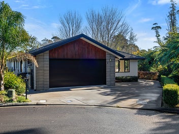 8 Matau Lane, Ferndale, New Plymouth