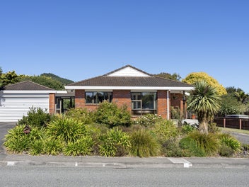26 Selbourne Avenue, Richmond