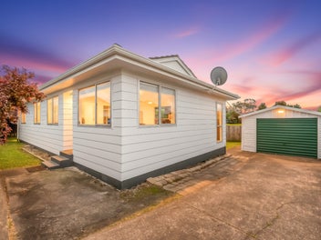 2/3 Edwin Freeman Place, Ranui, Auckland