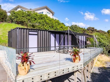 16 Taranga Road, Langs Beach, Waipu
