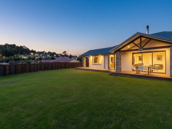 6 Grandvista Drive, Green Island, Dunedin