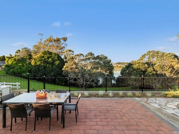 11 Riverside Drive, Waiuku, Waiuku