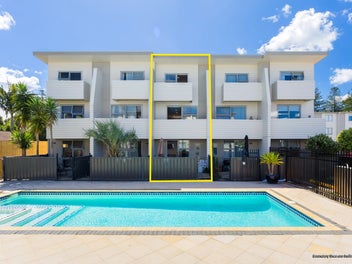 17/3 Riverside Road, Orewa, Orewa