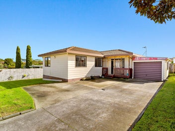 2/10 Silver Creek Road, Weymouth, Auckland