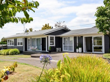 3 Acacia Crescent, Glenview, Hamilton