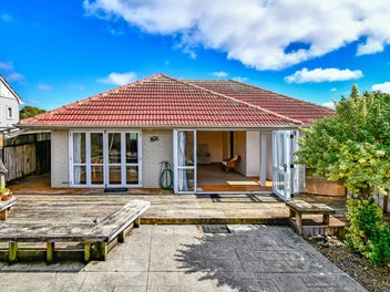 1/5 Duke Street, Papakura, Auckland