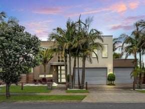 81 Pine Harbour Parade, Beachlands, Auckland