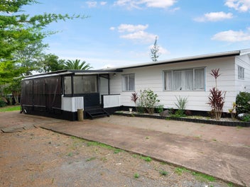 22 Taranui Place, Henderson, Auckland