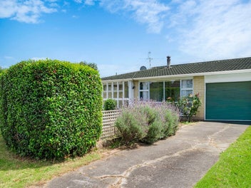 1 Matipo Street, Waikanae, Waikanae