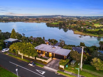 175 Sandspit Road, Shelly Park, Auckland