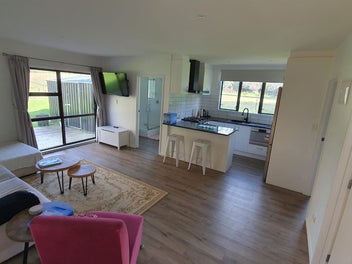 1583 Dairy Flat Highway, Albany