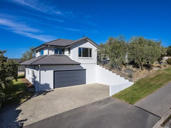 24 Sunninghurst Drive, Fairfield, Dunedin