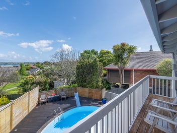 12A Estelle Place, Farm Cove, Auckland