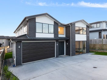 3 Coxton Lane, Pinehill, Auckland