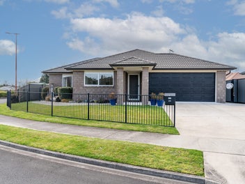 24 Stan Heather Drive, Glenview, Hamilton