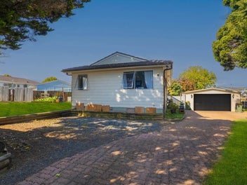 20 Becker Drive, Weymouth, Auckland
