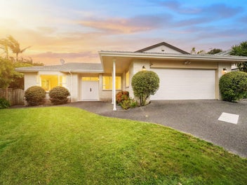 8 Javelin Place, West Harbour, Auckland