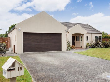 19 Rothesay Place, Highbury, Palmerston North