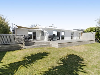 46 Donnelly Street, Oakura, Oakura