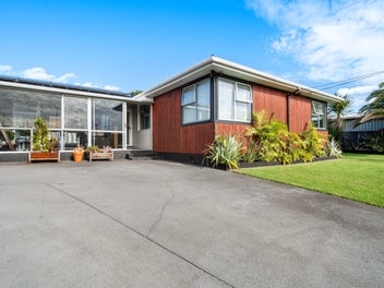 33E Sanders Avenue, Westown, New Plymouth