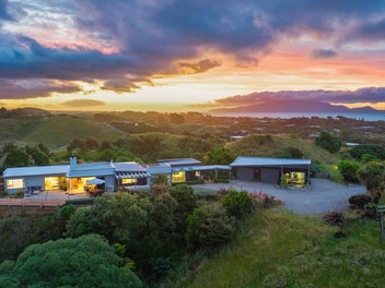 104 Raukawa Road, Peka Peka, Waikanae