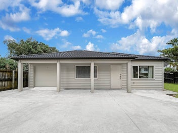 13A Gosford Drive, Botany Downs, Auckland