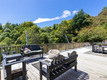 243 Katherine Mansfield Drive, Whitemans Valley