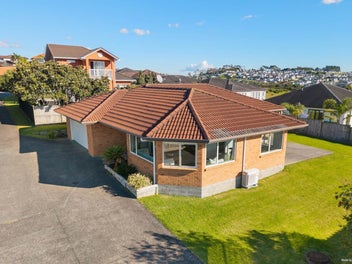 16 Anchorite Way, Red Beach, Red Beach