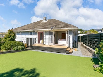 37 Lynda Avenue, Paparangi, Wellington