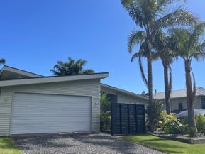 16 Hawk Hill Crescent, Cooks Beach, Whitianga
