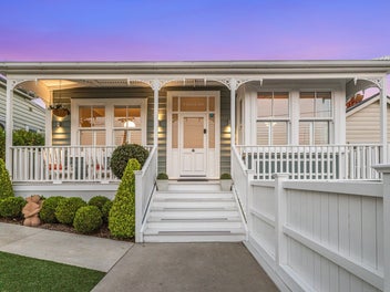 9 Shoal Bay Road, Devonport, Auckland