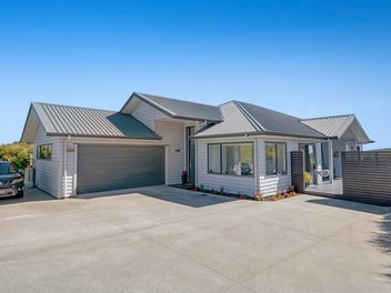 242 Hillcrest Road, Wainui, Wainui