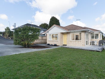 121A Moore Street, Howick, Auckland