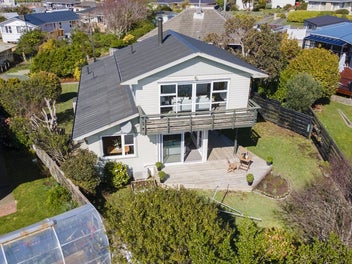 39 Lynda Avenue, Paparangi, Wellington