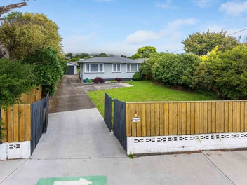 296 Main Highway, Otaki