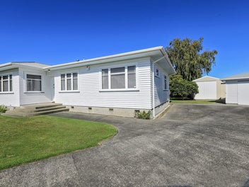 437 Dalcross Street, Mayfair, Hastings